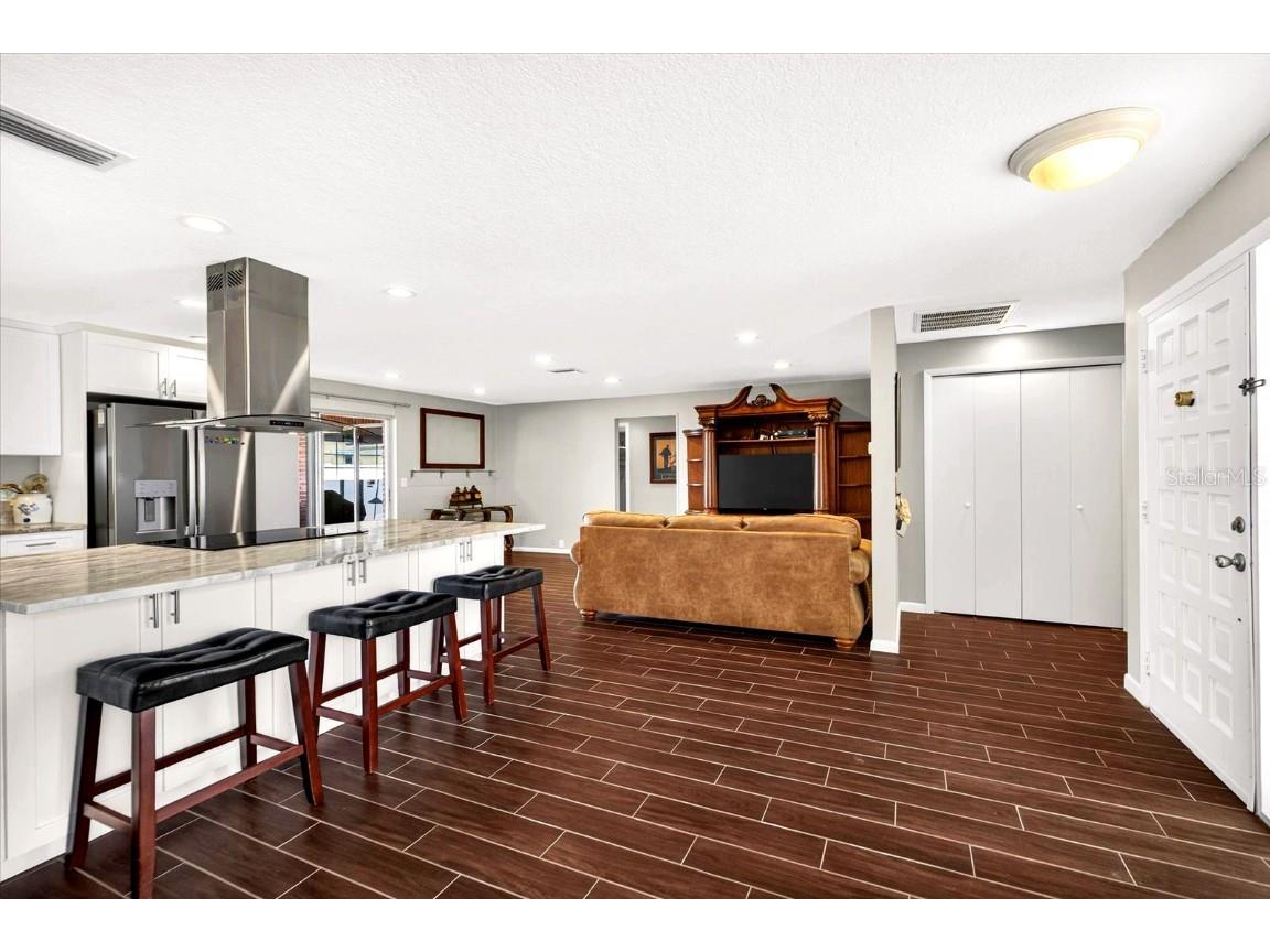 1228 Inverness Drive Dunedin FL 34698 TB8411917 image5