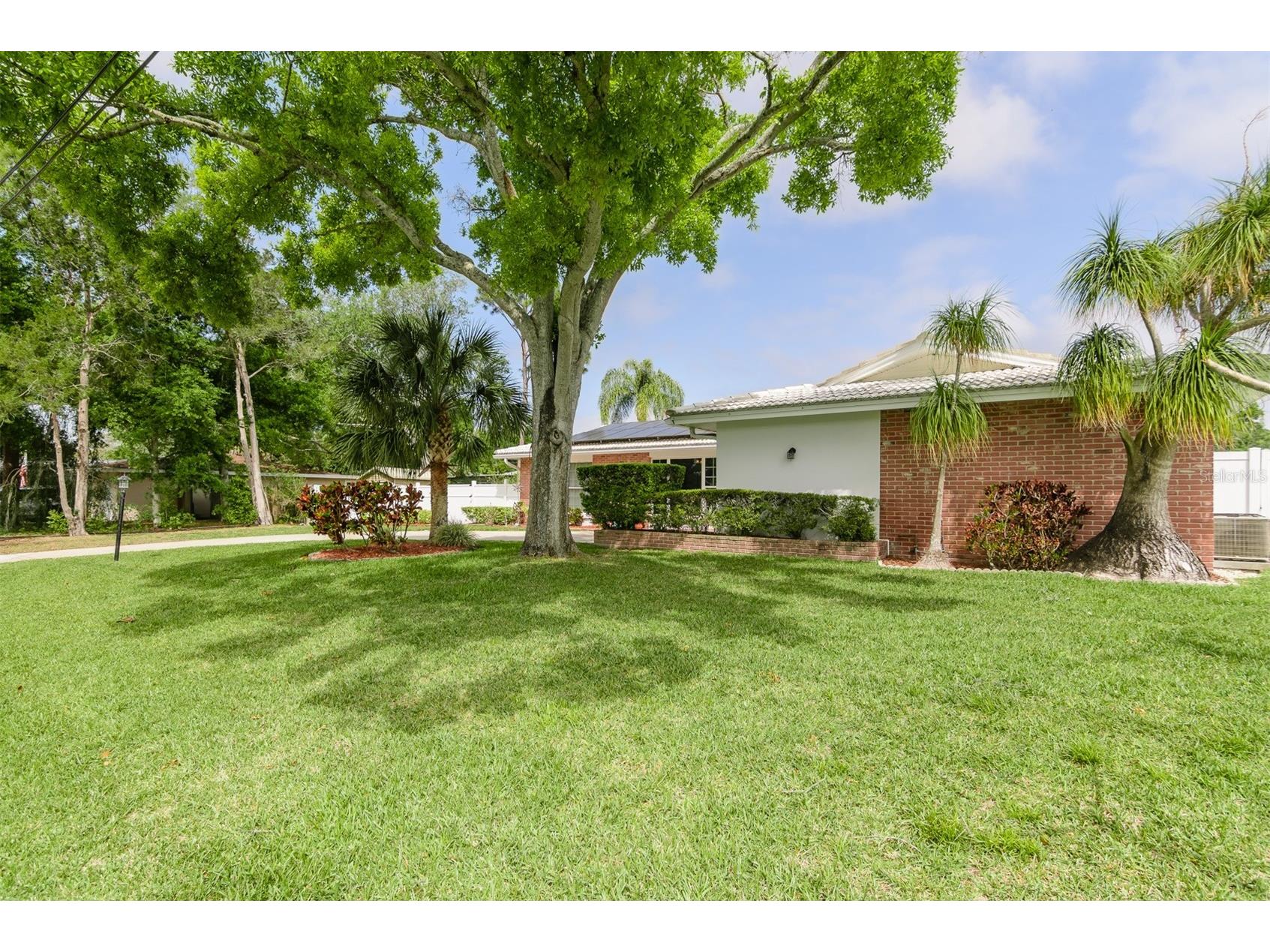 1228 Inverness Drive Dunedin FL 34698 TB8490067 image2