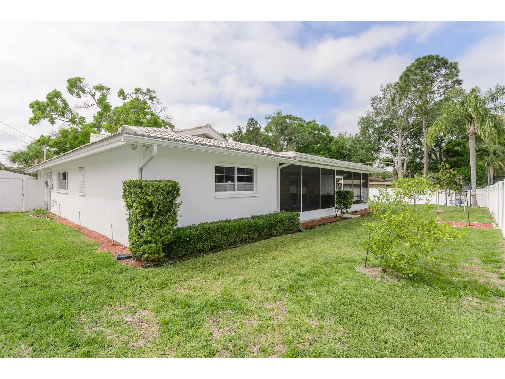 1228 Inverness Drive Dunedin FL 34698 TB8490067 image39