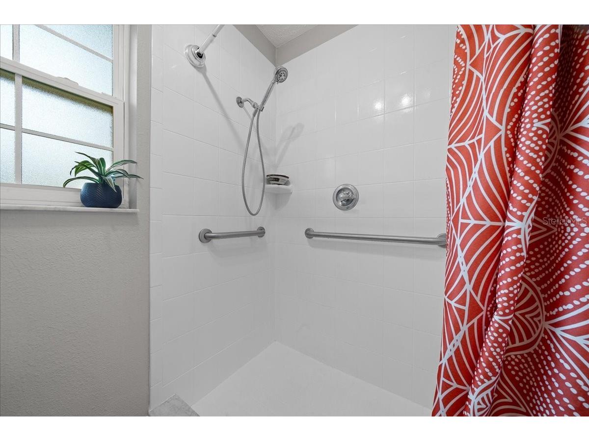 1228 NE 17th Terrace Ocala FL 34470 OM718863 image57