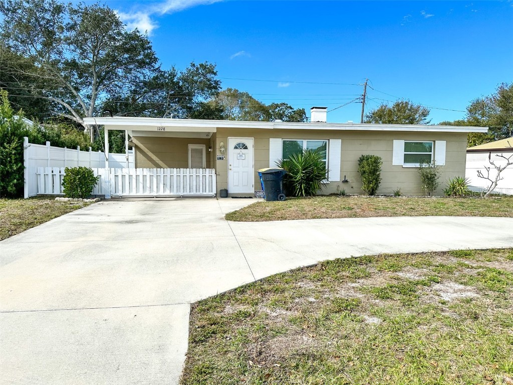 1228 Pineview Avenue Clearwater FL 33756 U8228618 image1
