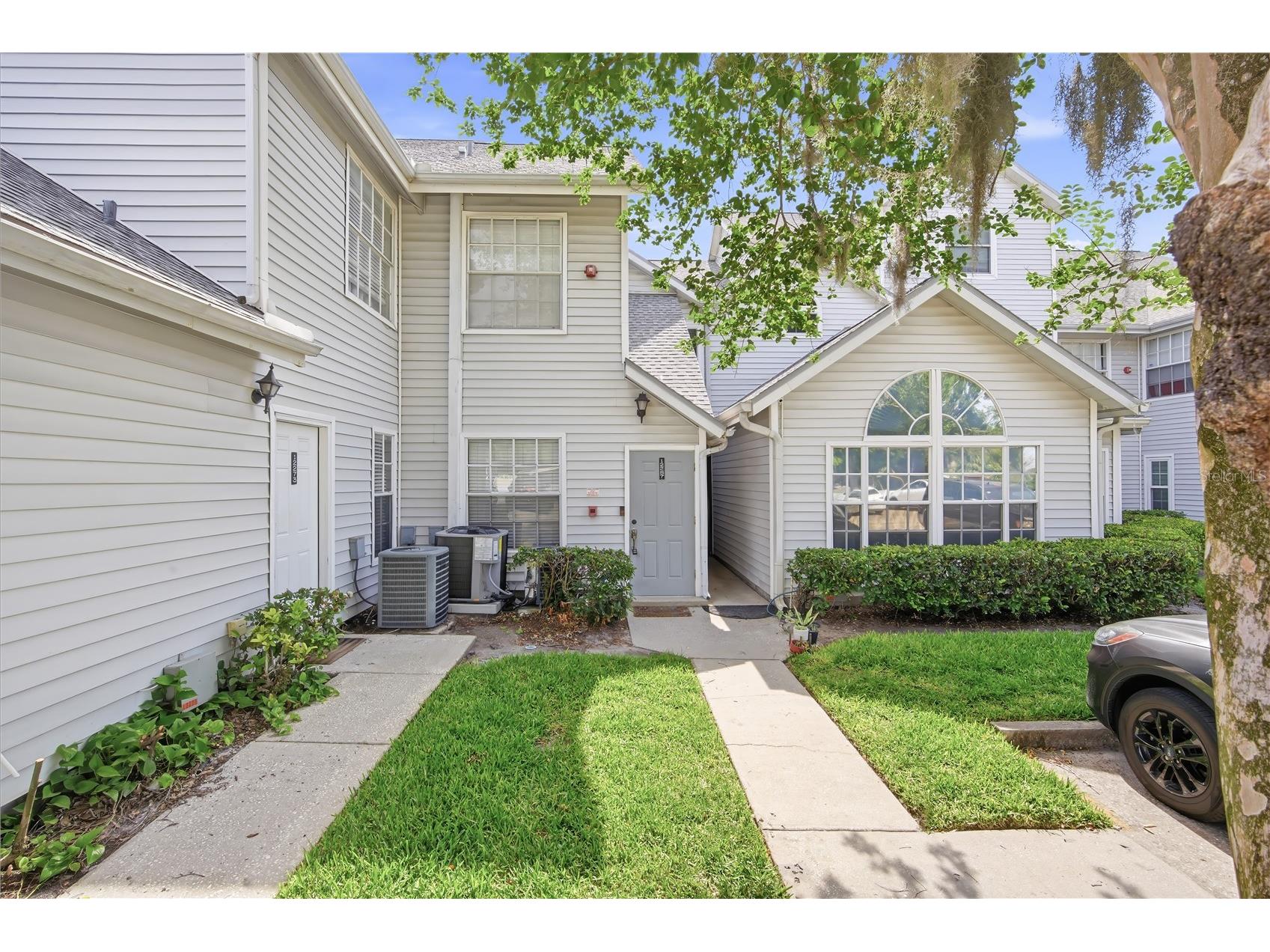 12287 Armenia Gables Circle Tampa FL 33612 TB8506886 image2