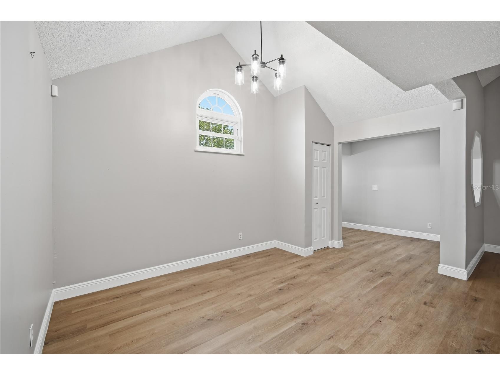 12287 Armenia Gables Circle Tampa FL 33612 TB8506886 image5