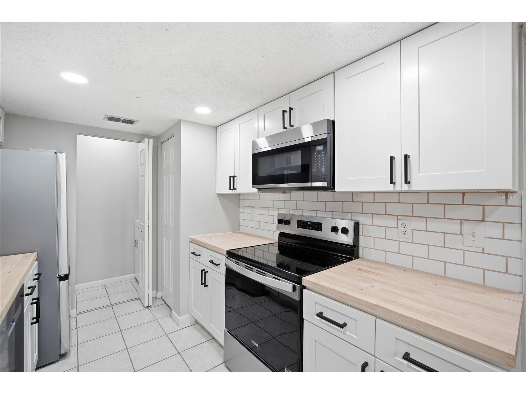 12287 Armenia Gables Circle Tampa FL 33612 TB8506886 image9