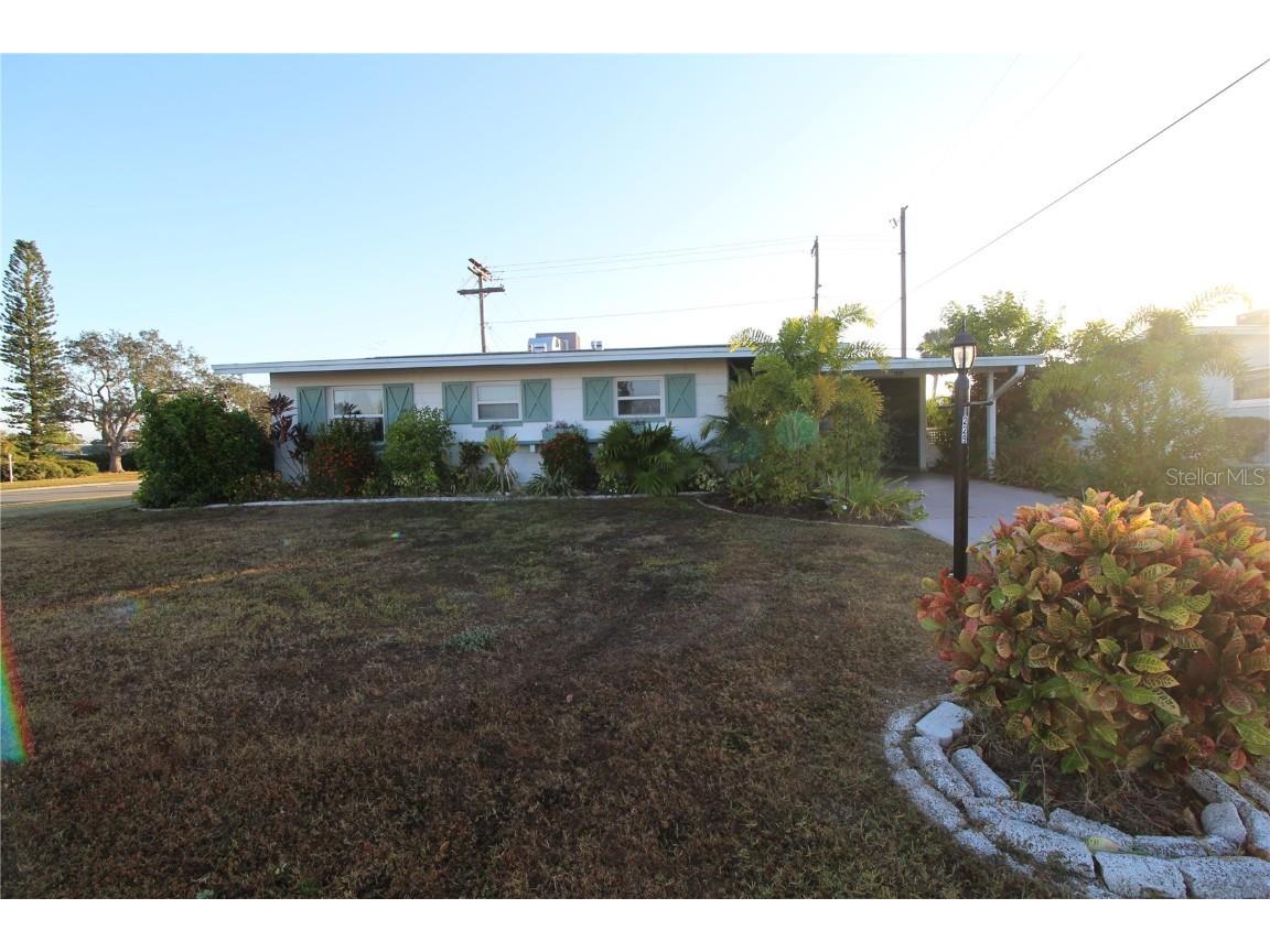 1229 Chevy Chase Drive Sun City Center FL 33573 TB8447011 image1