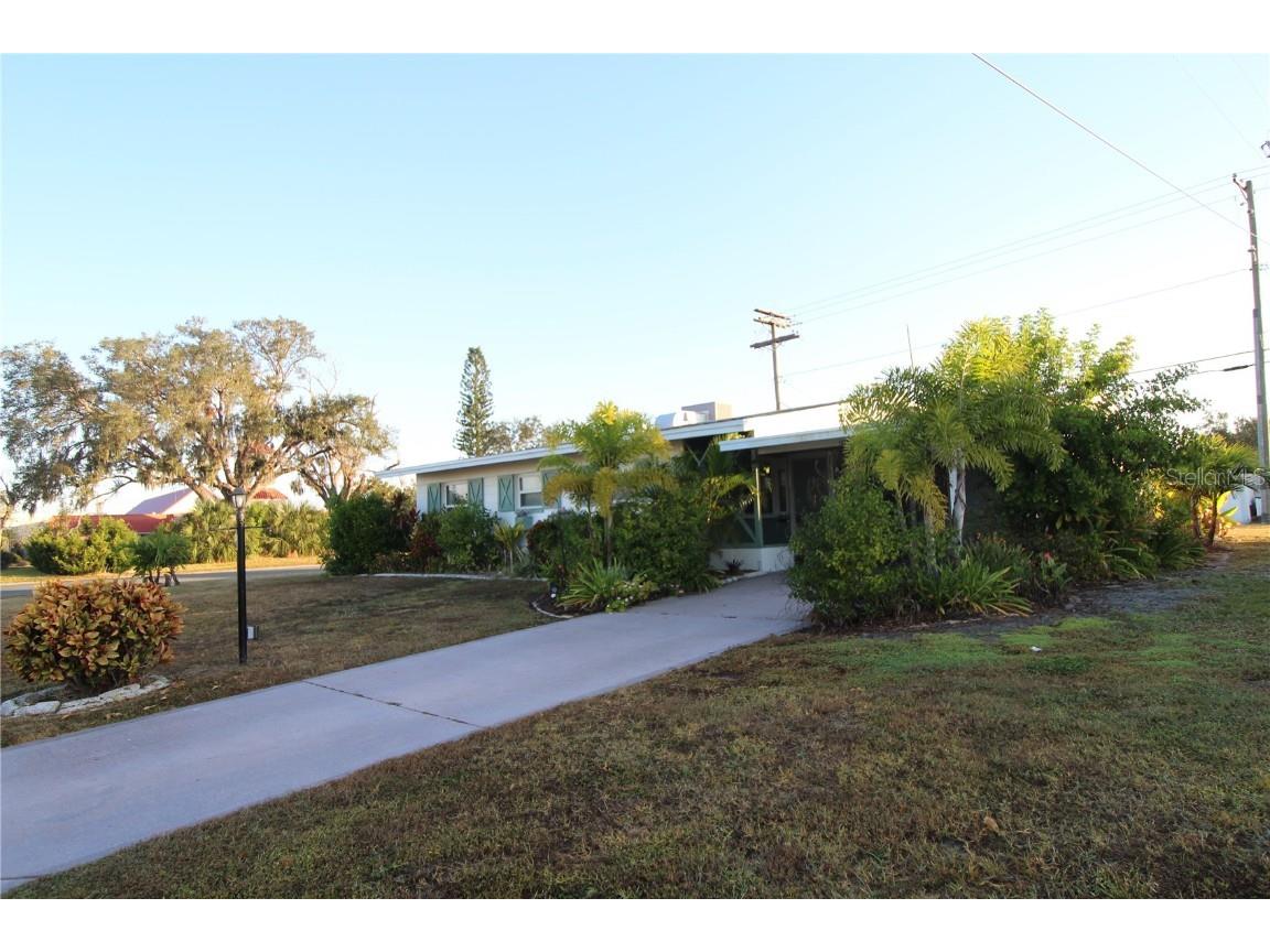 1229 Chevy Chase Drive Sun City Center FL 33573 TB8447011 image4