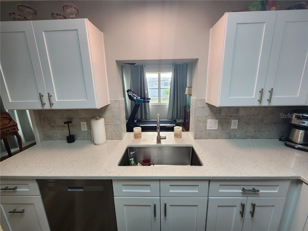 1229 Coral Lane Englewood FL 34224 A4658814 image8