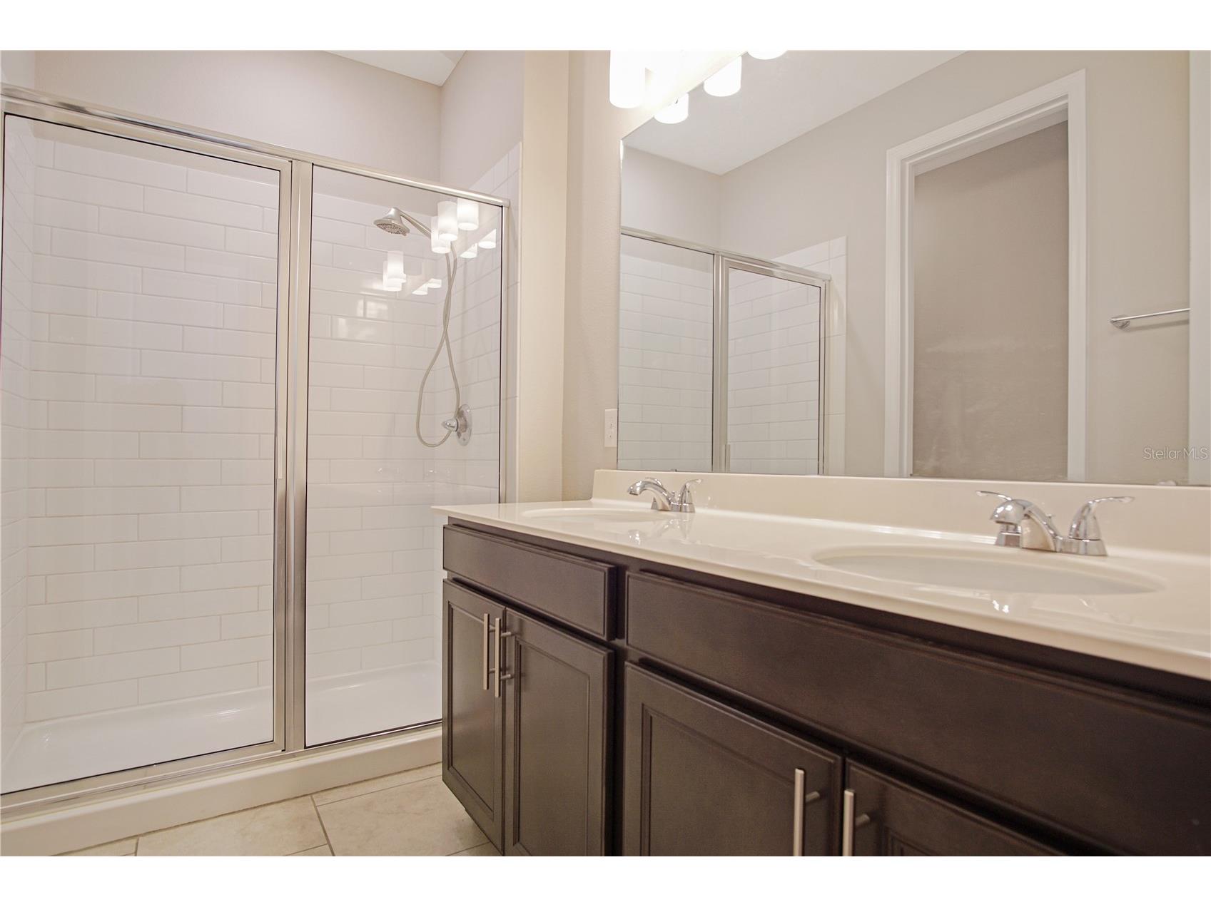1229 Forest Gate Circle Haines City FL 33844 P4938900 image16