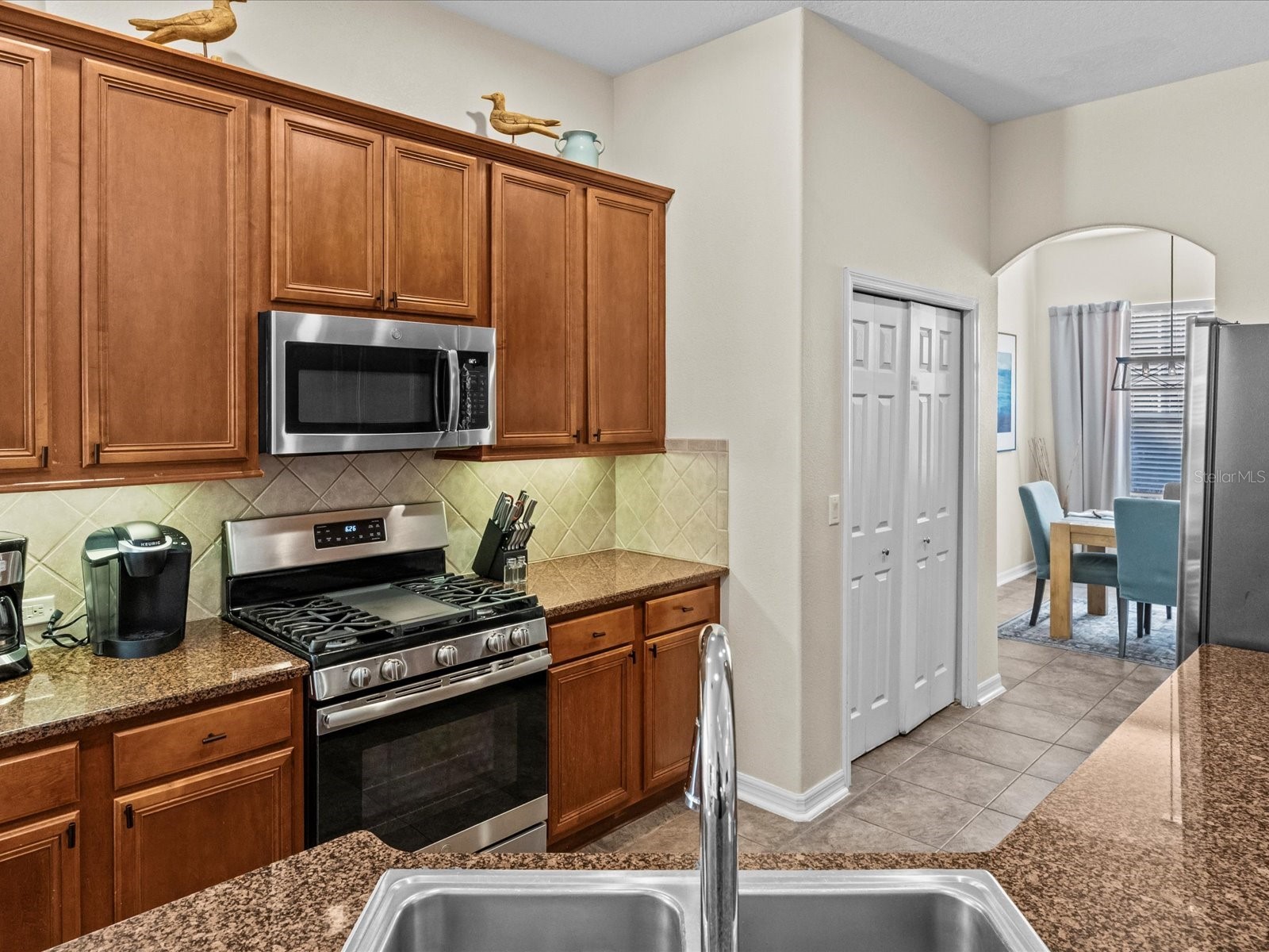 1229 Molona Street Reunion FL 34747 S5146678 image10