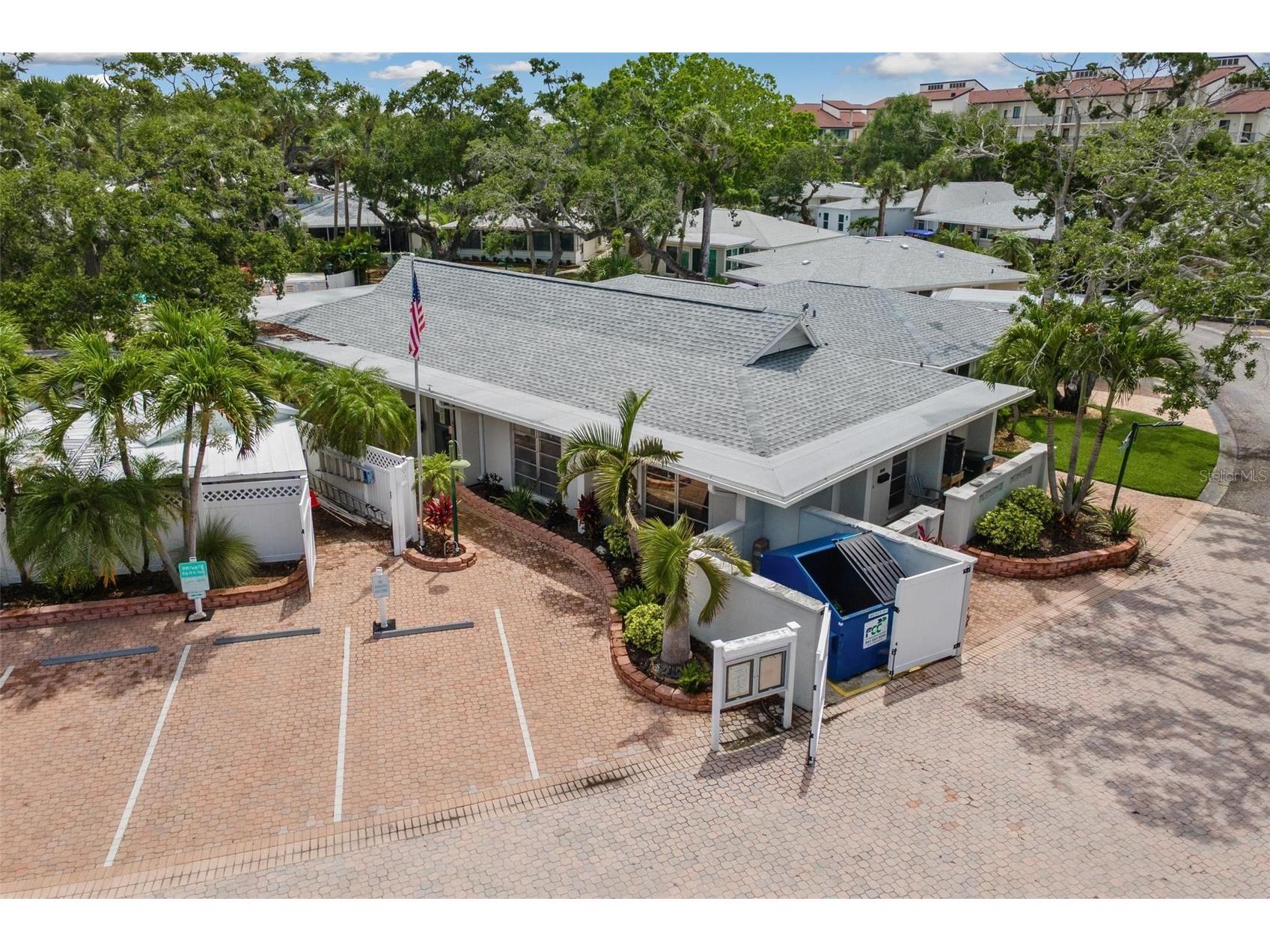 1229 Moonmist Circle #P6 Sarasota FL 34242 G5112987 image35