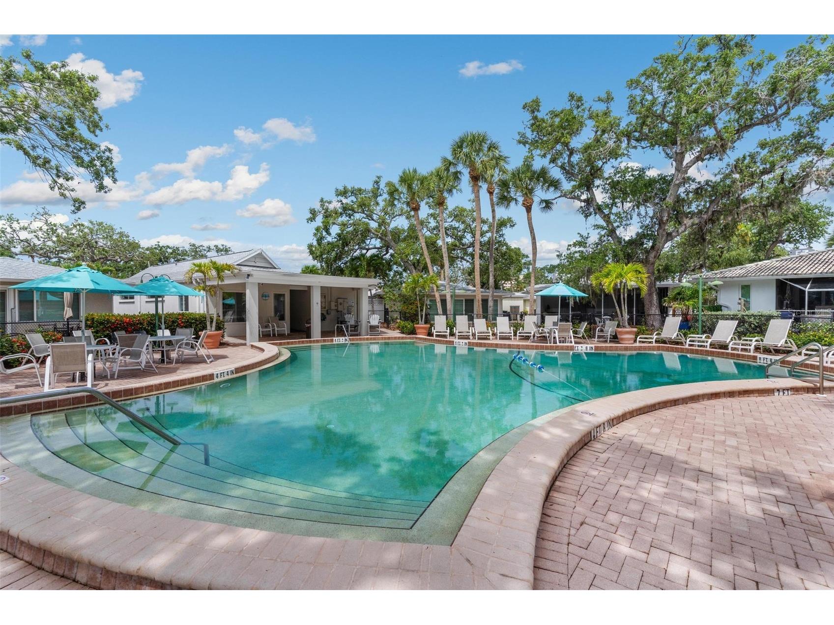 1229 Moonmist Circle #P6 Sarasota FL 34242 G5112987 image36