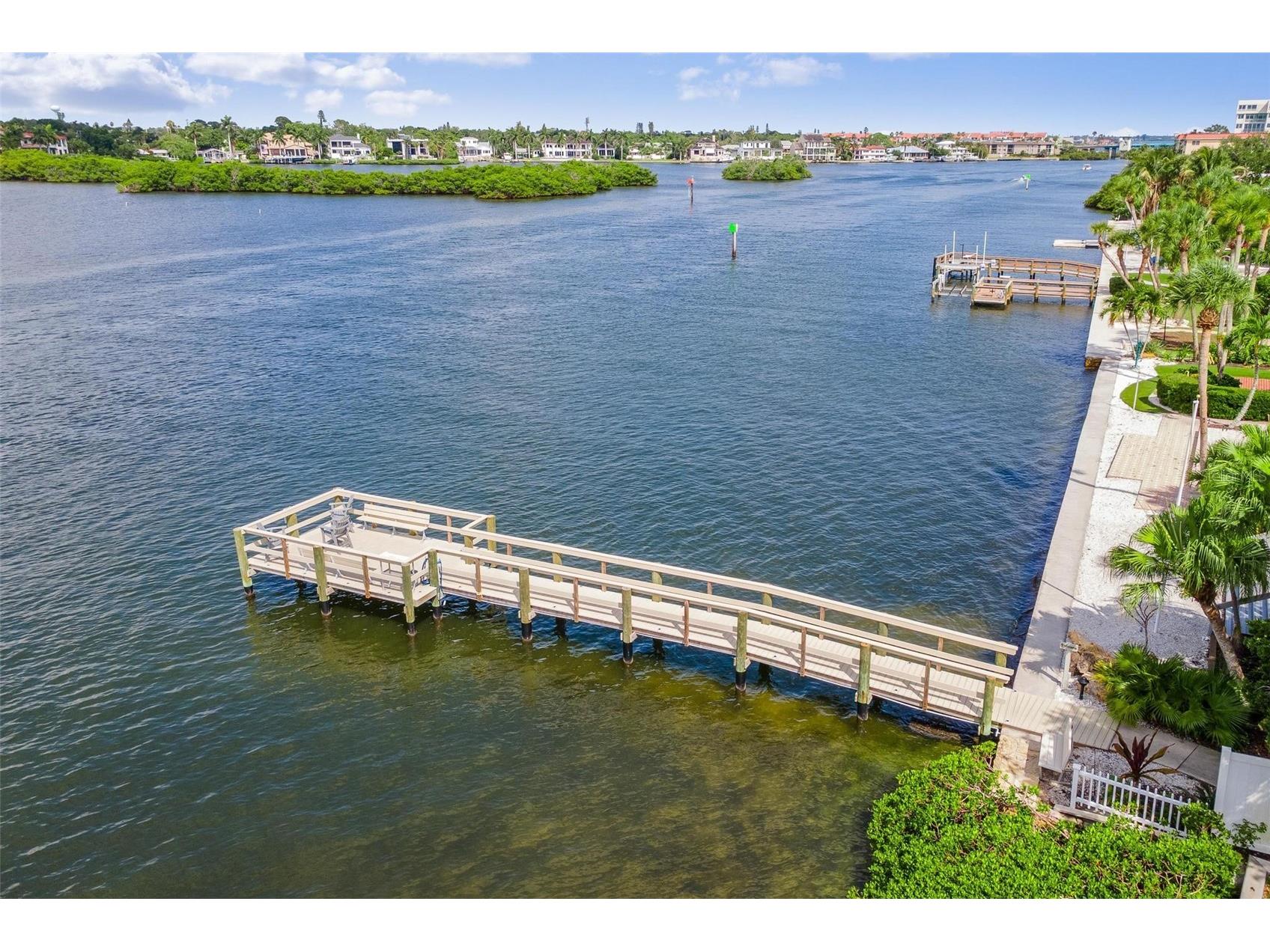 1229 Moonmist Circle #P6 Sarasota FL 34242 G5112987 image41