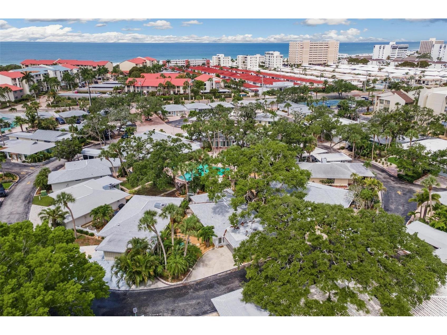 1229 Moonmist Circle #P6 Sarasota FL 34242 G5112987 image46