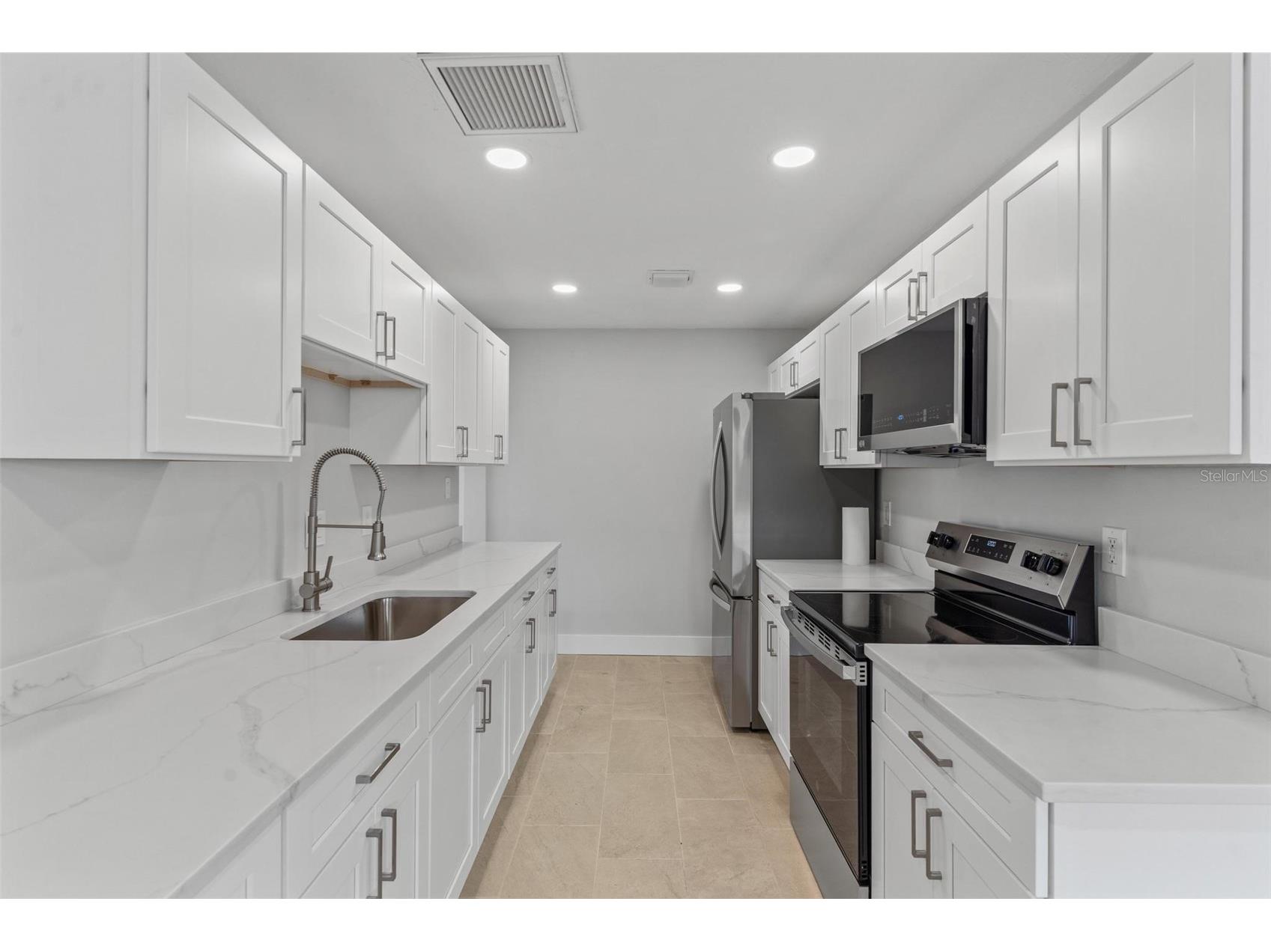 1229 Moonmist Circle #P6 Sarasota FL 34242 G5112987 image49
