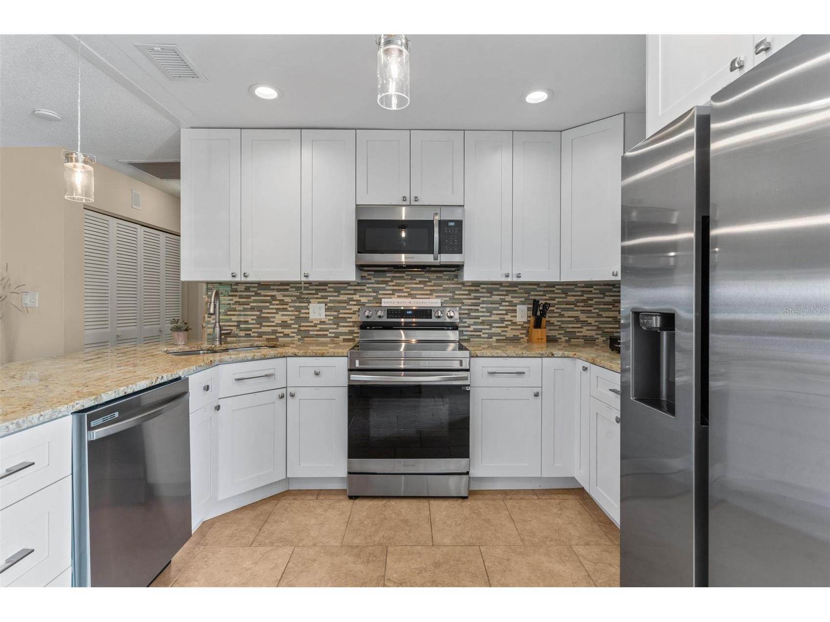 1229 Moonmist Circle #P6 Sarasota FL 34242 G5112987 image9