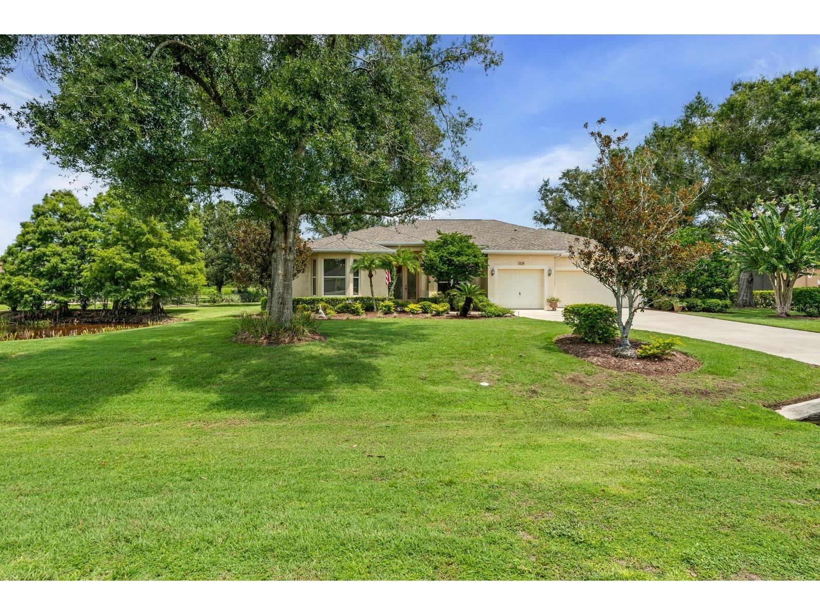 1229 Palm View Road Sarasota FL 34240 A4661728 image1