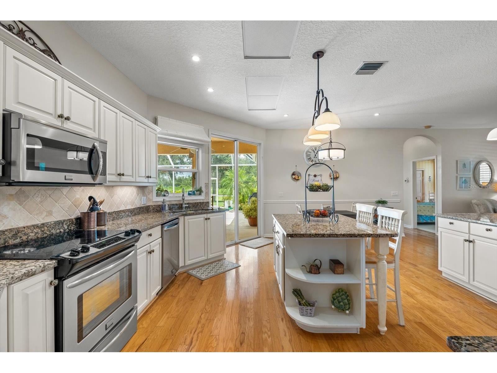 1229 Palm View Road Sarasota FL 34240 A4661728 image36