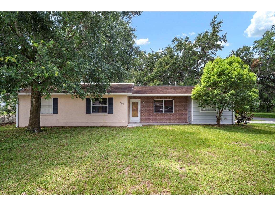 1229 W Granfield Avenue Plant City FL 33563 TB8411069 image1