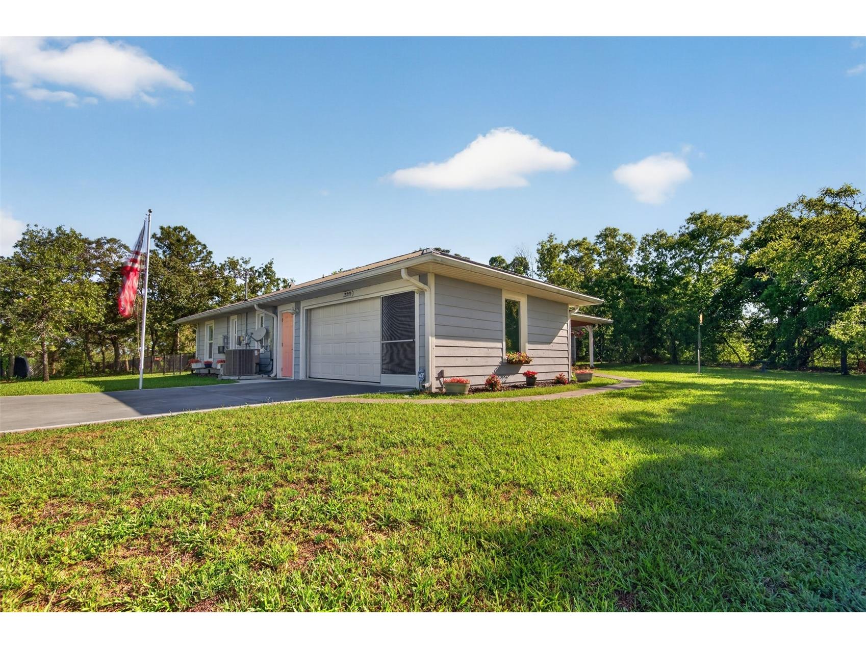 12293 Wolf Den Road Weeki Wachee FL 34614 W7885976 image4