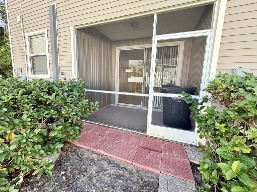 12298 Country White Circle Tampa FL 33635 TB8445982 image16