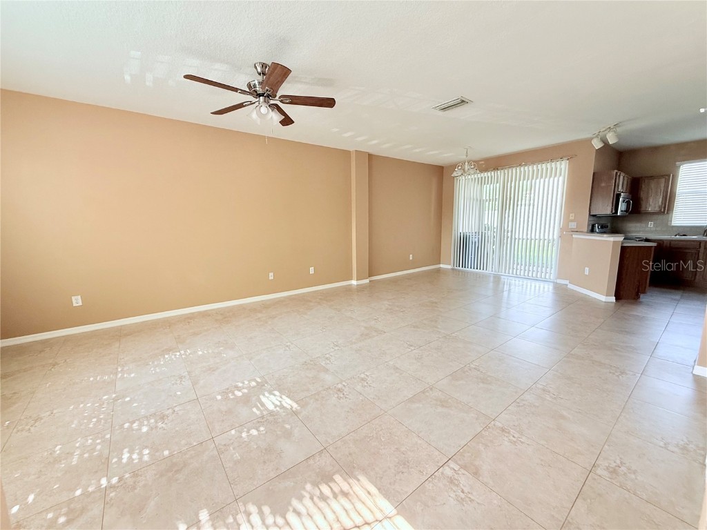 12298 Country White Circle Tampa FL 33635 TB8445982 image3