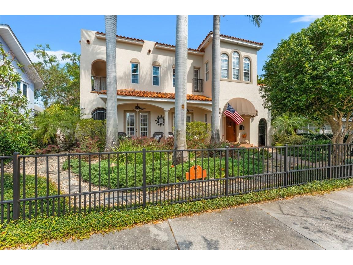 123 14th Avenue NE Saint Petersburg FL 33701 TB8363012 image1