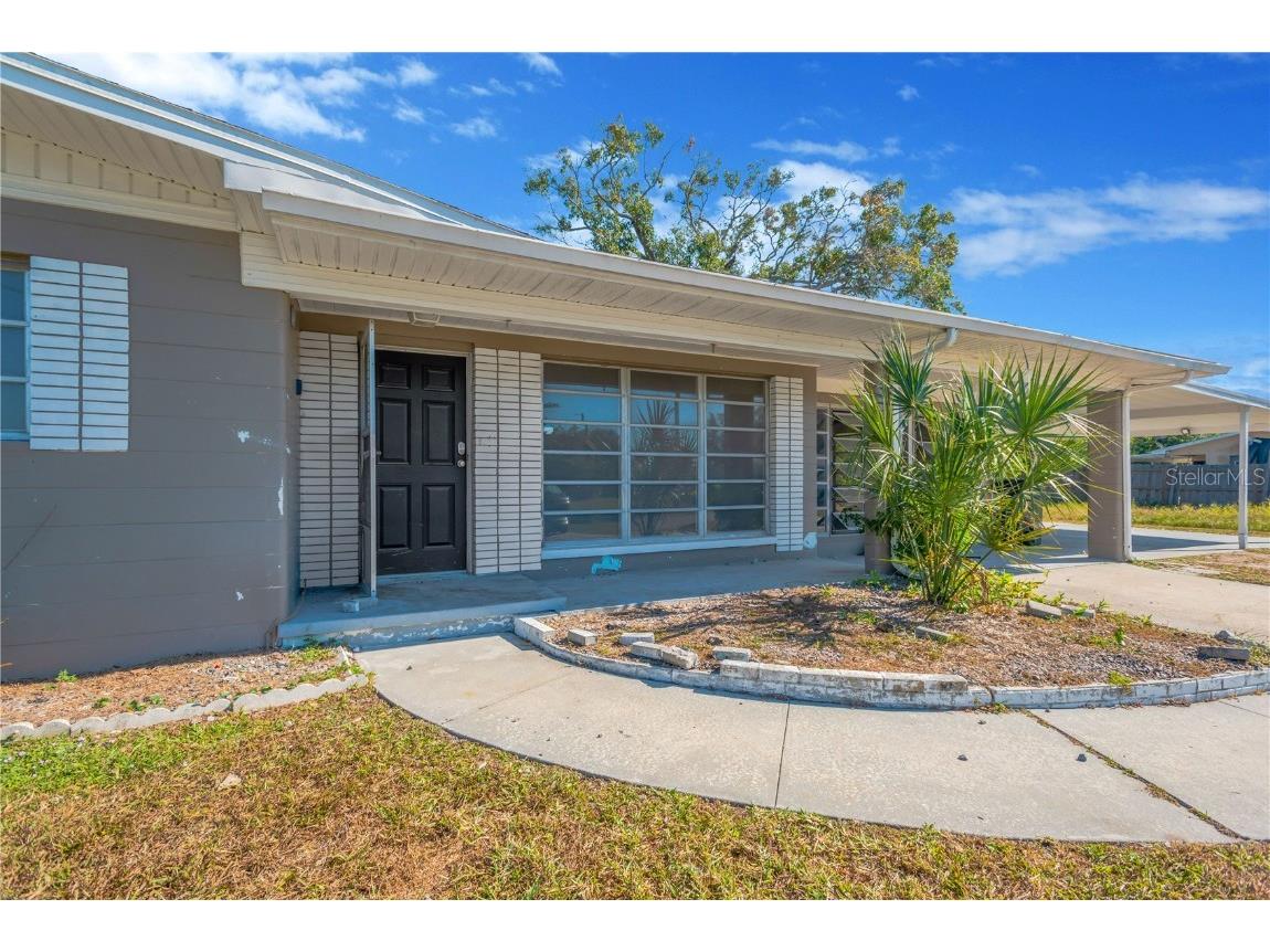 123 18th Street NW Ruskin FL 33570 TB8451645 image4