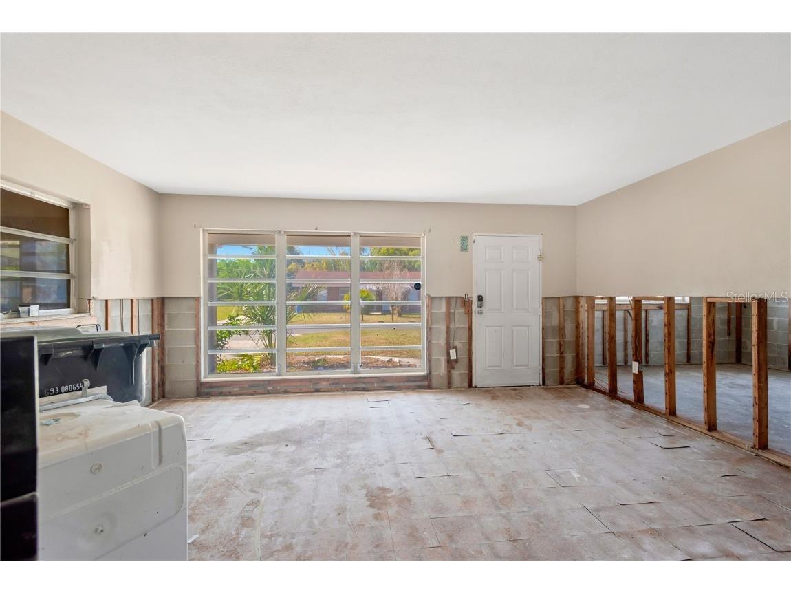 123 18th Street NW Ruskin FL 33570 TB8451645 image8