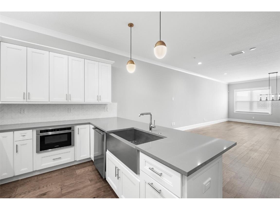 123 5th Avenue N Saint Petersburg FL 33701 TB8446848 image20