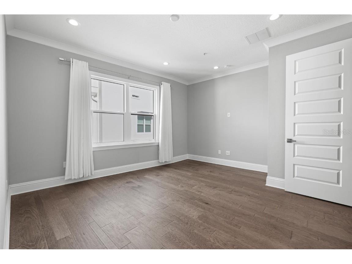 123 5th Avenue N Saint Petersburg FL 33701 TB8446848 image27