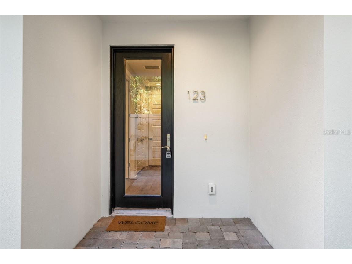 123 5th Avenue N Saint Petersburg FL 33701 TB8446848 image4