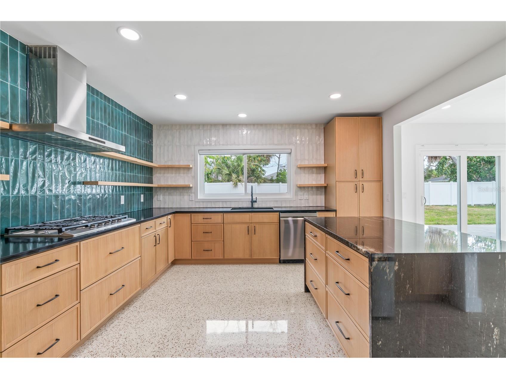 123 8th Street Belleair Beach FL 33786 TB8495031 image15
