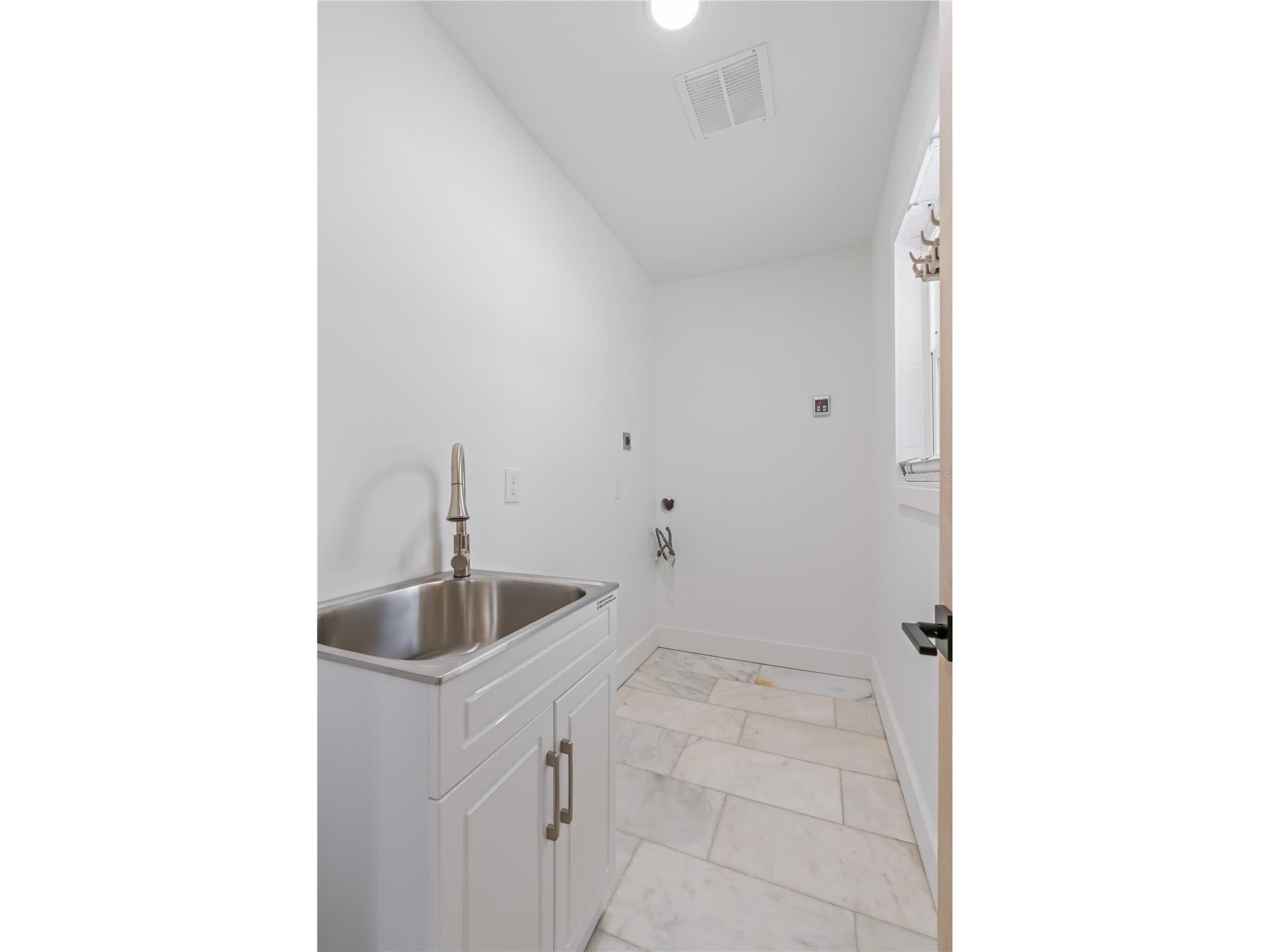 123 8th Street Belleair Beach FL 33786 TB8495031 image42