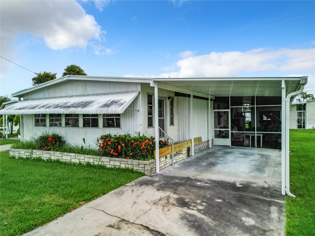 123 Chisholm Trail North Fort Myers FL 33917 O6238797 image1