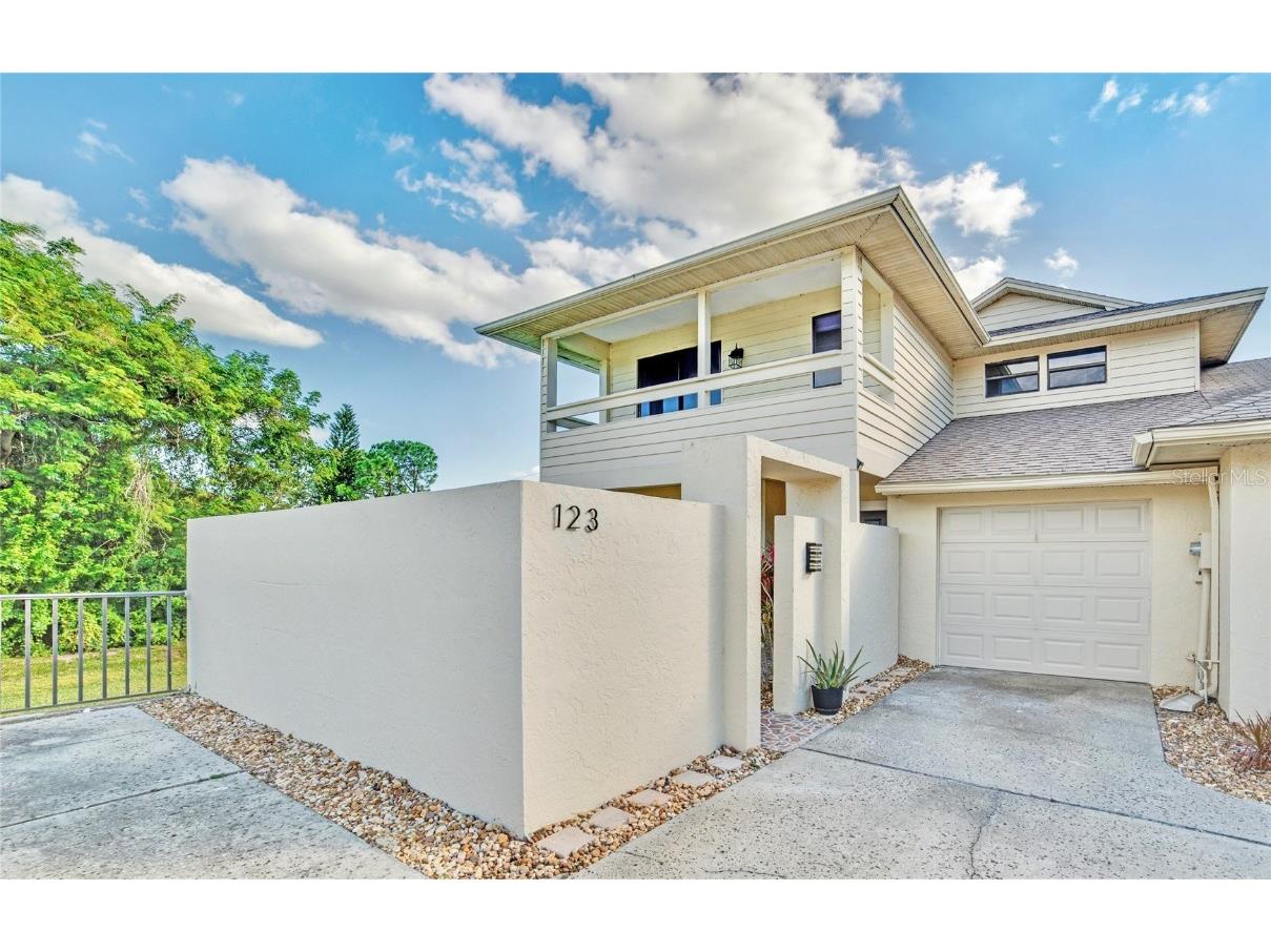 123 Colony South Drive Tarpon Springs FL 34689 U8212716 image1