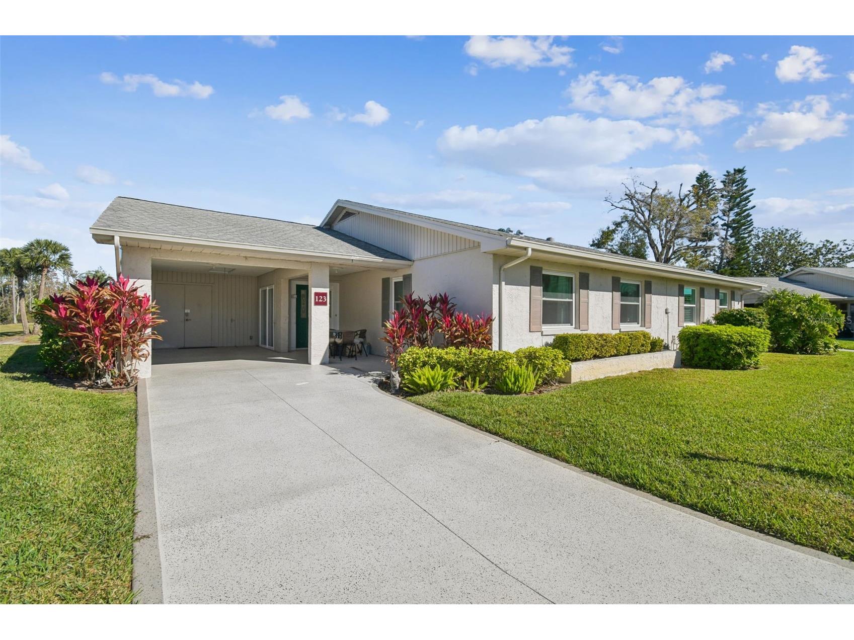 123 Glendower Circle Sun City Center FL 33573 TB8465872 image1