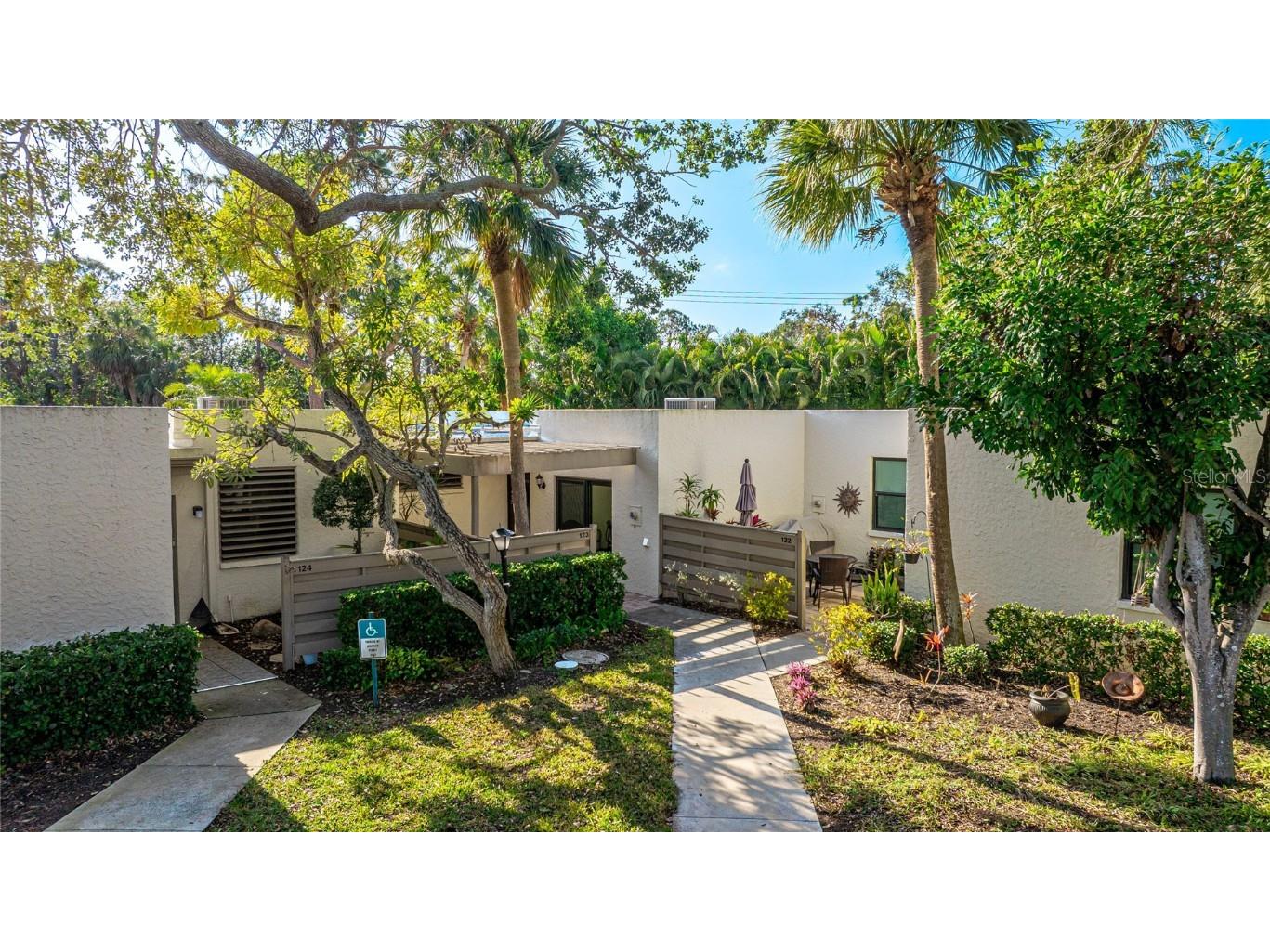 123 Pinehurst Drive #123 Bradenton FL 34210 A4638679 image1