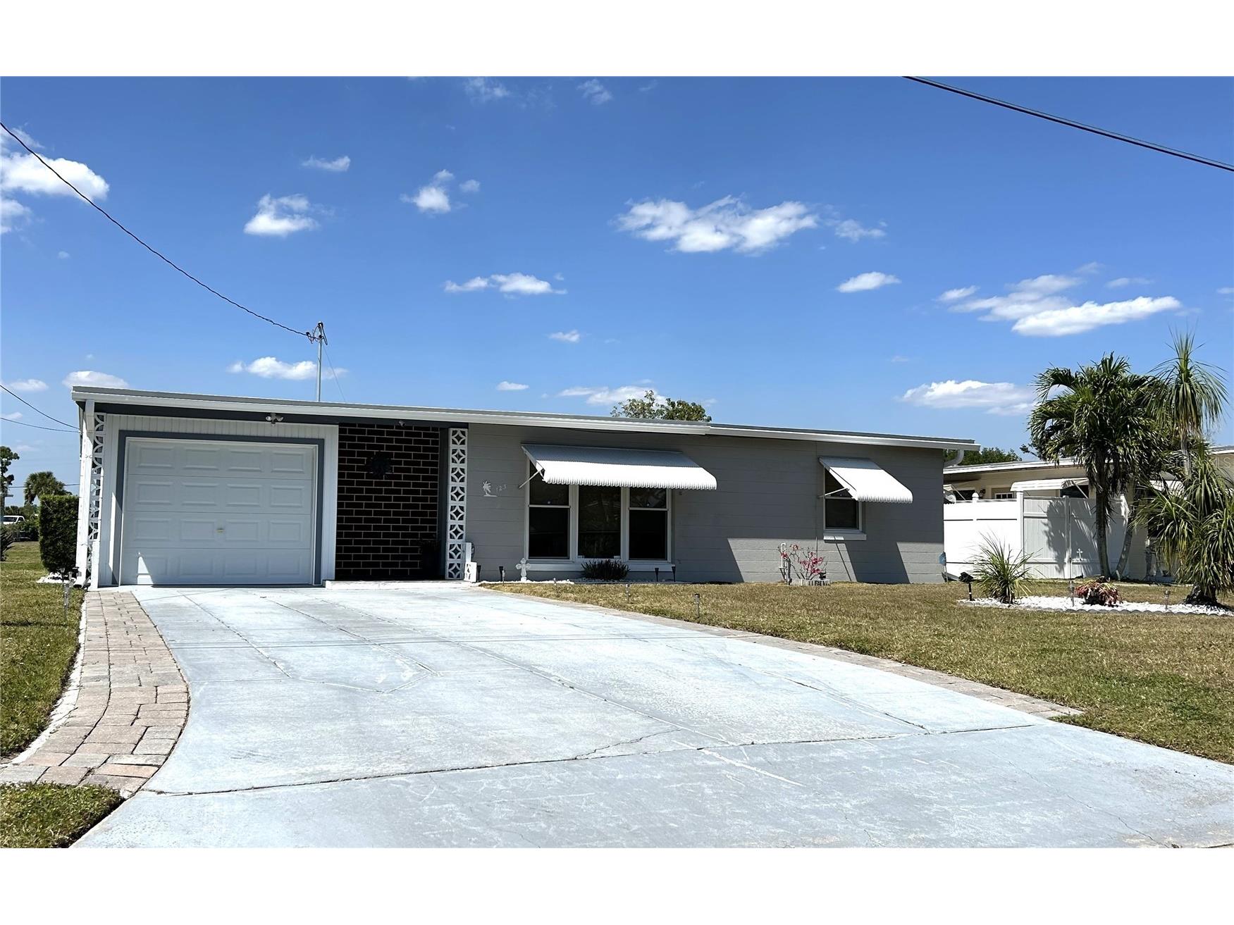 123 Poinsettia Circle NE Port Charlotte FL 33952 C7525256 image1