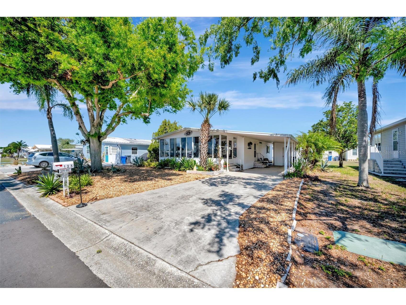 123 S Saint Thomas Circle Apollo Beach FL 33572 TB8480651 image1