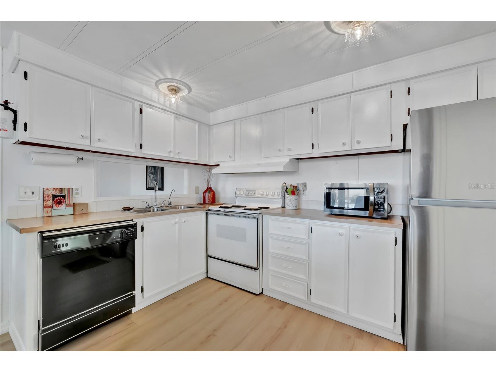 123 S Saint Thomas Circle Apollo Beach FL 33572 TB8480651 image4