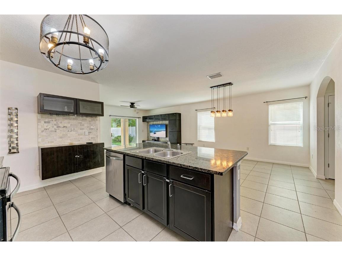 123 San Avellino Court Bradenton FL 34208 A4659704 image14