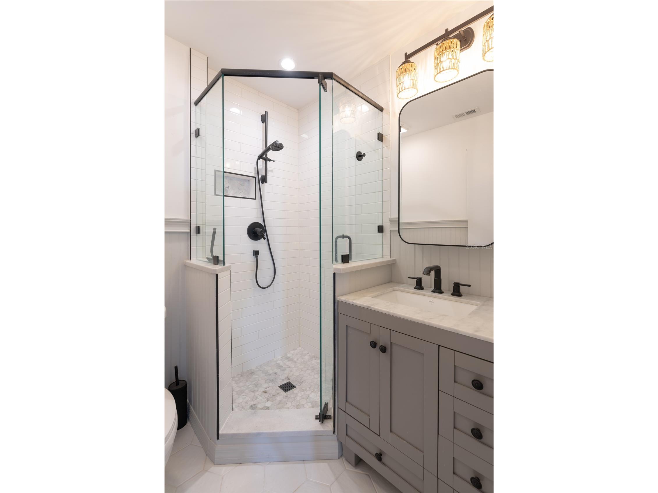 123 Seahorse Drive SE #D Saint Petersburg FL 33705 TB8525607 image10