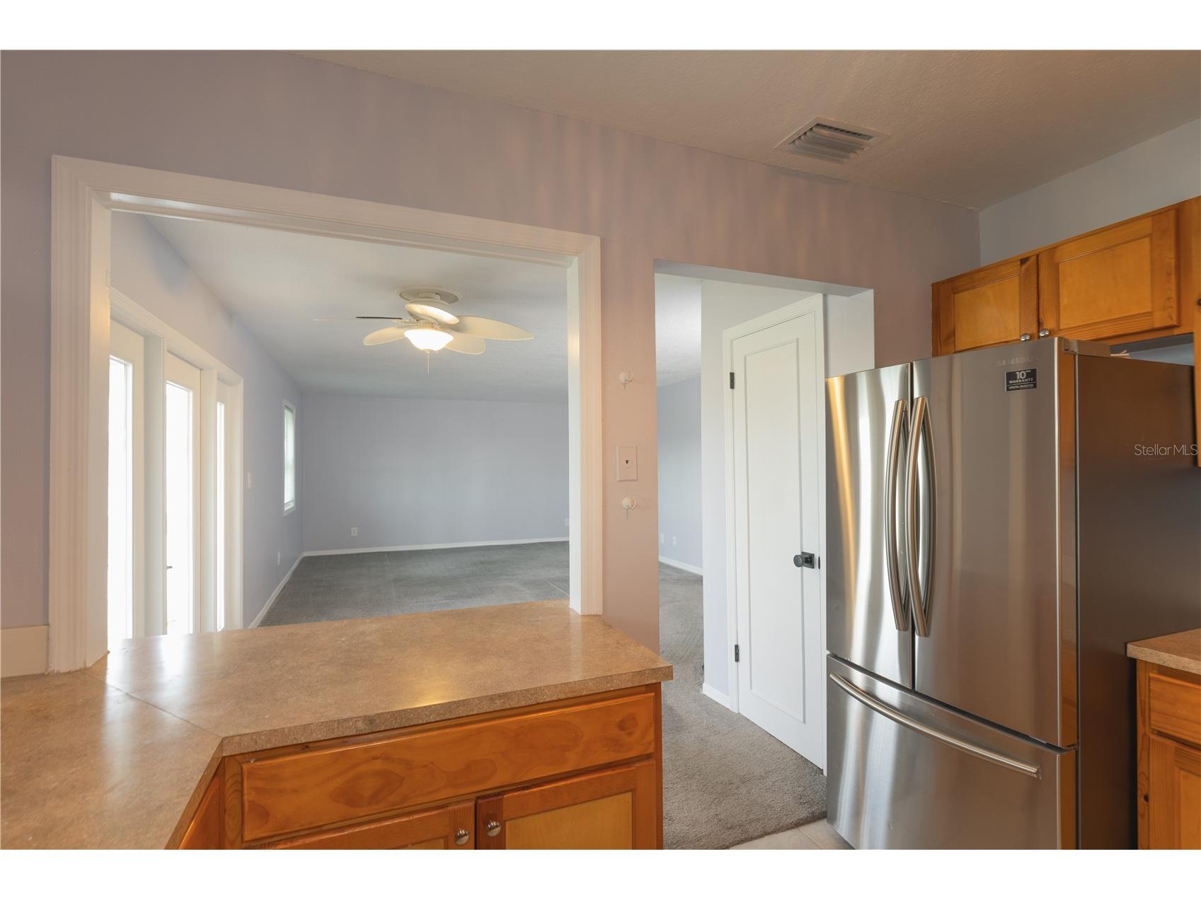 123 Seahorse Drive SE #D Saint Petersburg FL 33705 TB8525607 image3