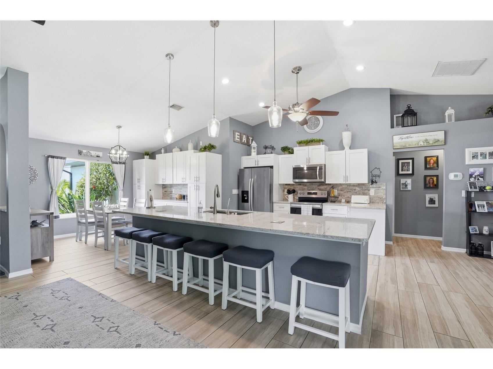 123 SW 29th Street Cape Coral FL 33914 C7524895 image2