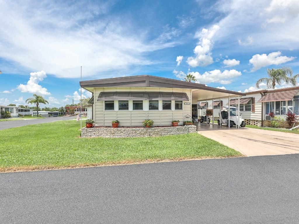 123 Tropical Lane Leesburg FL 34748 - LAKE GRIFFIN G5071577 image1