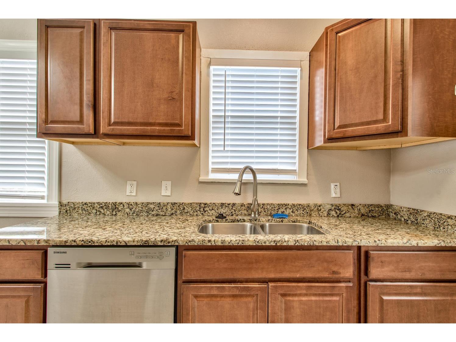 1230 27th Street N Saint Petersburg FL 33713 TB8514581 image10