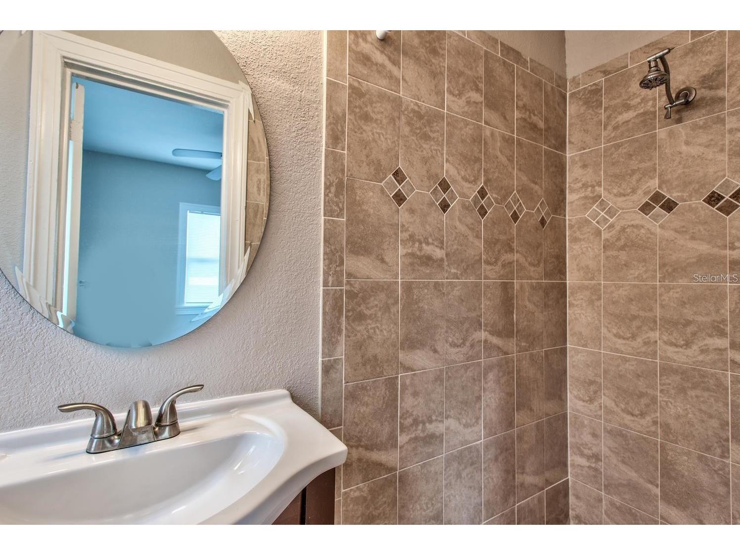 1230 27th Street N Saint Petersburg FL 33713 TB8514581 image14
