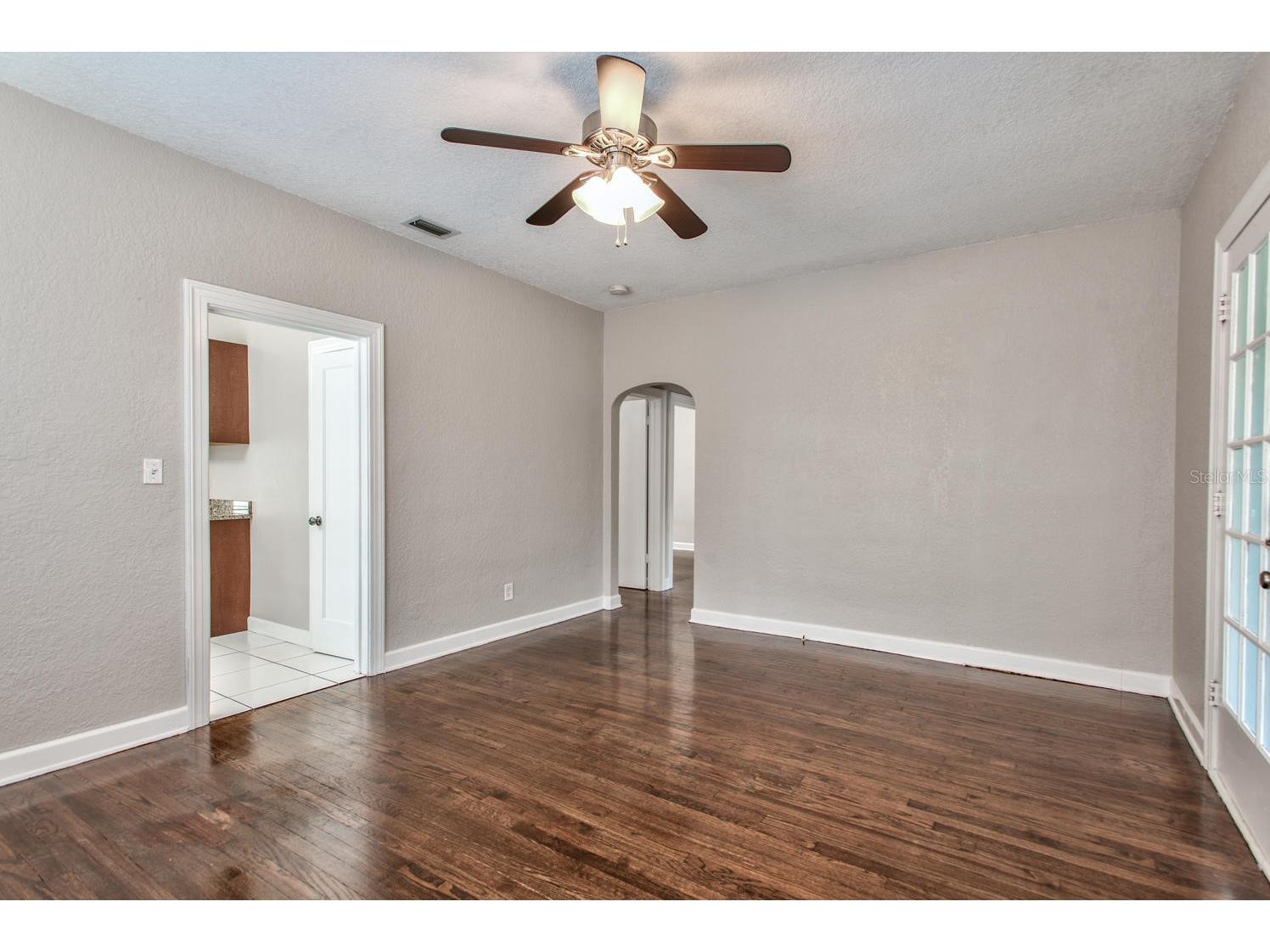 1230 27th Street N Saint Petersburg FL 33713 TB8514581 image7