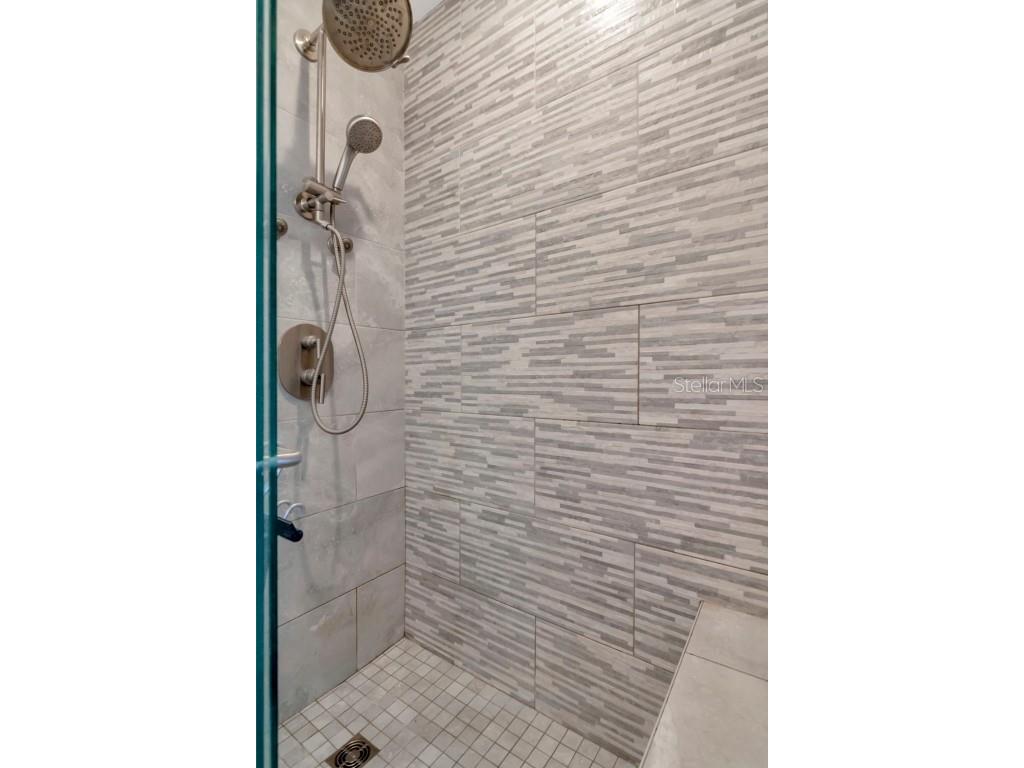 1230 32nd Street N Saint Petersburg FL 33713 TB8453495 image22