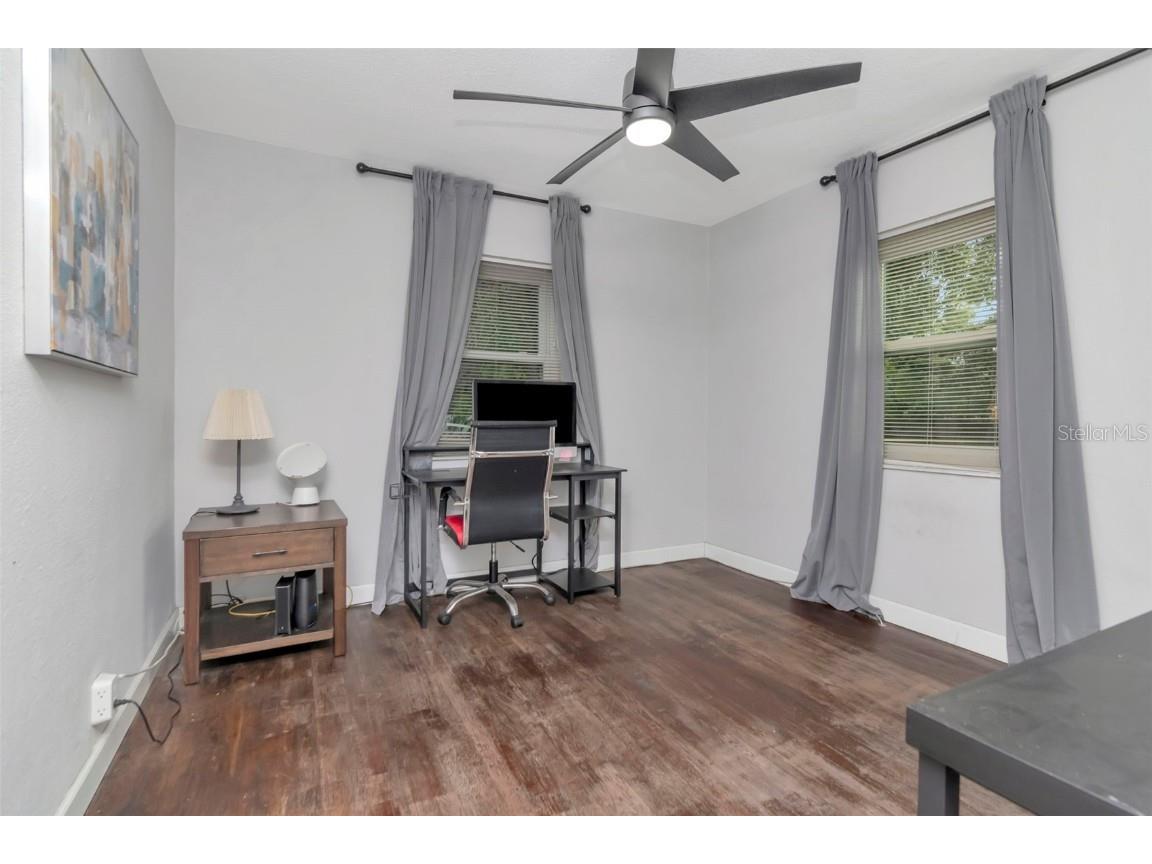 1230 32nd Street N Saint Petersburg FL 33713 TB8453495 image23